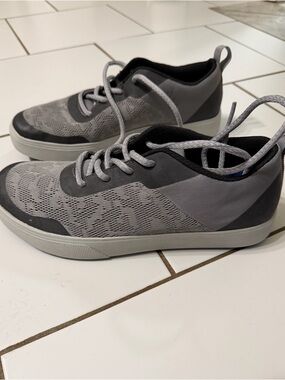 Huk Gray Mahi Lace-Up Sneakers Boat Shoes Men’s Size 8